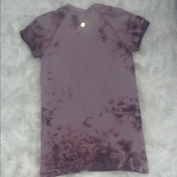 Lululemon Swiftly Tech Short Sleeve Shirt 2.0
Marble Dye Vintage Plum - Picture 4 of 6